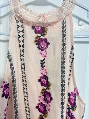 Light Pink/Peach Floral High-Neck Sleeveless Top